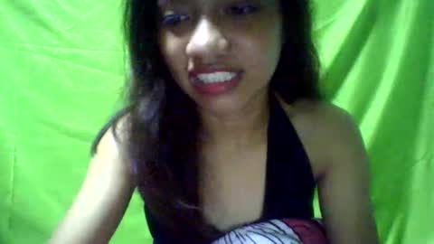 Snapshot of ursexydoll18 chatting on January 2025 09:04:02 AM Darlyn room online show from January 2025 09:04:02 AM