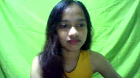 Snapshot of ursexydoll18 chatting on January 2025 07:43:01 AM Darlyn room online show from January 2025 07:43:01 AM