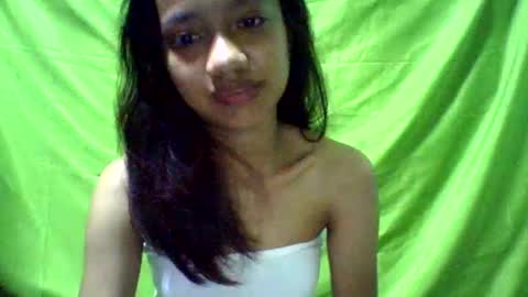 Snapshot of ursexydoll18 chatting on January 2025 11:08:01 PM Darlyn room online show from January 2025 11:08:01 PM