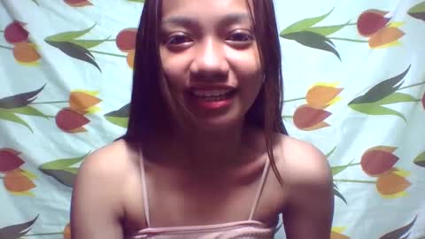 Snapshot of ursexydoll18 chatting on January 2025 10:51:02 PM Darlyn room online show from January 2025 10:51:02 PM
