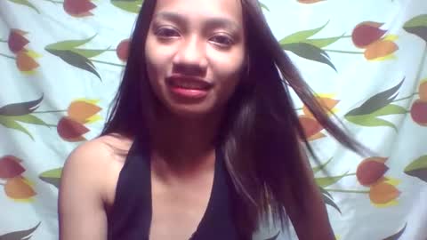 Snapshot of ursexydoll18 chatting on January 2025 12:38:01 PM Darlyn room online show from January 2025 12:38:01 PM