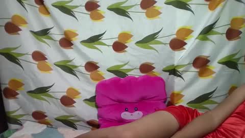 Snapshot of ursexydoll18 chatting on January 2025 01:54:01 AM Darlyn room online show from January 2025 01:54:01 AM