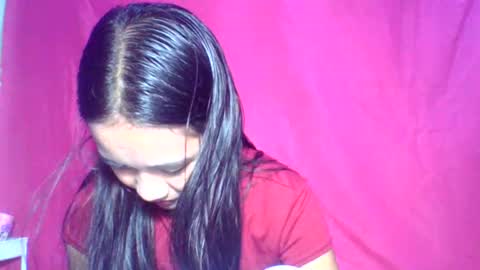 Snapshot of urskinnygirl4u18 chatting on March 2025 12:37:01 AM Urskinnygirl4u18 - ROSE ROOM online show from March 2025 12:37:01 AM