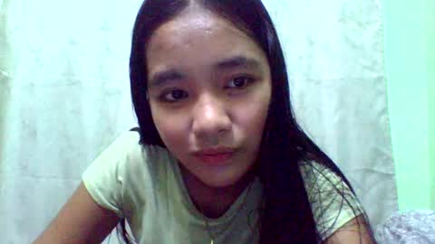 Snapshot of urskinnygirl4u18 chatting on March 2025 12:50:02 AM Urskinnygirl4u18 - ROSE ROOM online show from March 2025 12:50:02 AM