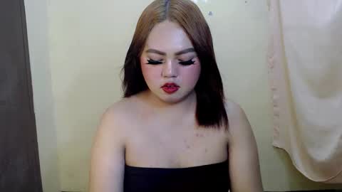 maxie online show from April 2026 07:50:01 AM