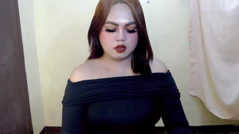 maxie online show from April 2026 07:13:02 AM