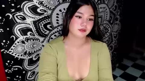 Snapshot of ursweet_ashley chatting on November 2025 10:40:02 AM online show from November 2025 10:40:02 AM