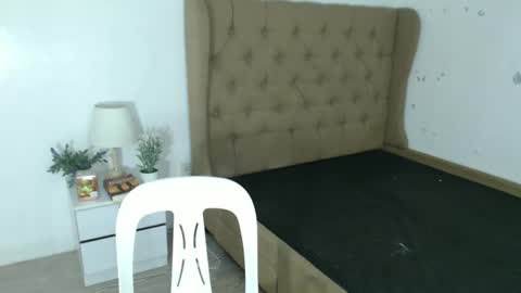 Snapshot of ursweet_kristinexx chatting on October 2025 12:58:01 AM JUST CALL ME KRISTEN online show from October 2025 12:58:01 AM