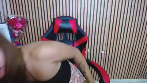 yanie online show from February 2025 01:46:02 AM