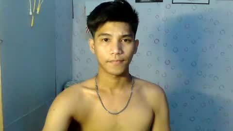 Snapshot of ursweetie_boy chatting on July 2026 02:05:17 AM ursweetie_boy online show from July 2026 02:05:17 AM