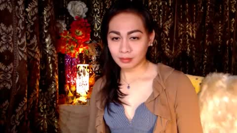 Snapshot of urtimelessbeauty chatting on January 2025 09:58:01 PM Merca online show from January 2025 09:58:01 PM