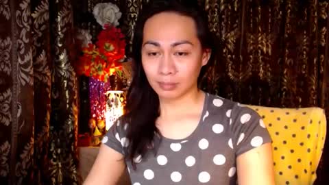 Snapshot of urtimelessbeauty chatting on January 2025 09:22:01 PM Merca online show from January 2025 09:22:01 PM