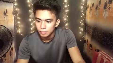 Snapshot of urwild_fuckerxx chatting on January 2026 01:33:02 AM urwild_fuckerxx online show from January 2026 01:33:02 AM