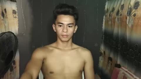 Snapshot of urwild_fuckerxx chatting on February 2026 01:35:02 AM urwild_fuckerxx online show from February 2026 01:35:02 AM