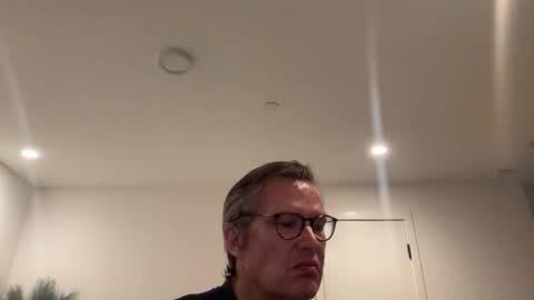 Snapshot of usablemale chatting on February 2026 11:21:02 PM P online show from February 2026 11:21:02 PM