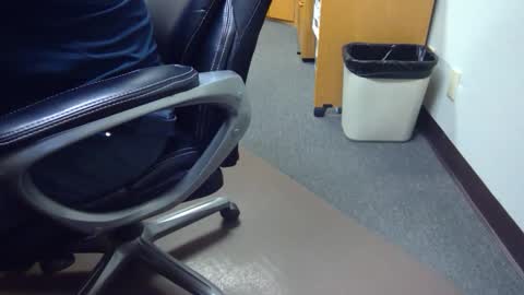 Snapshot of useemie chatting on October 2025 10:45:02 PM useemie online show from October 2025 10:45:02 PM