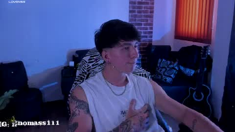 Snapshot of usserrivera chatting on April 2026 10:40:02 PM rivera online show from April 2026 10:40:02 PM