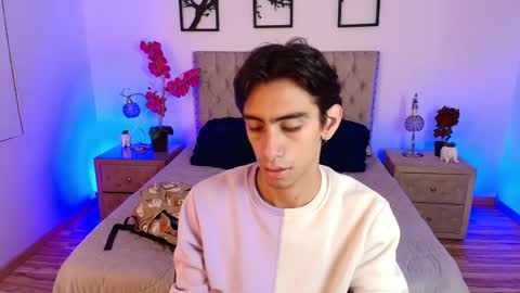 UYUKIE online show from October 2025 11:54:02 AM