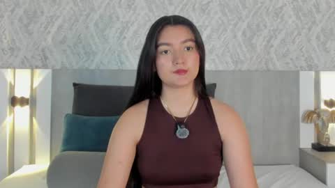Snapshot of vaalentina_lux chatting on June 2026 04:42:01 PM Vaalentina Lux online show from June 2026 04:42:01 PM