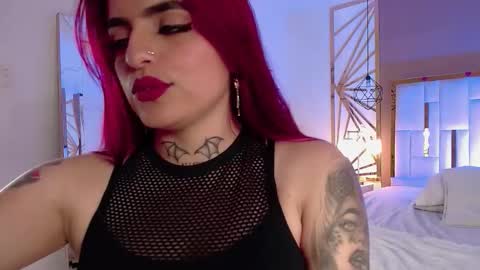 Snapshot of vaaleriee_miller_ chatting on November 2025 06:21:01 PM valeriee miller online show from November 2025 06:21:01 PM