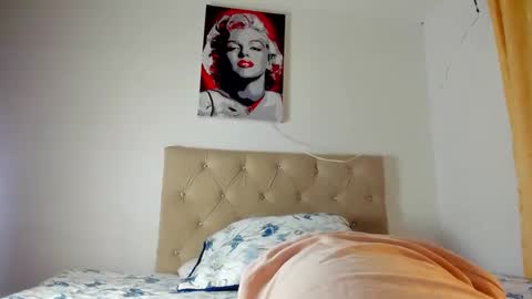 Vahiolet smith online show from October 2025 03:01:02 AM