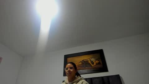 Vahiolet smith online show from January 2026 03:32:01 AM