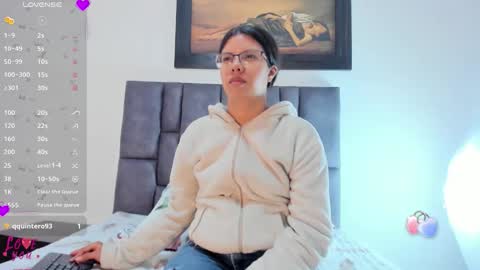 Vahiolet smith online show from May 2026 03:23:02 AM