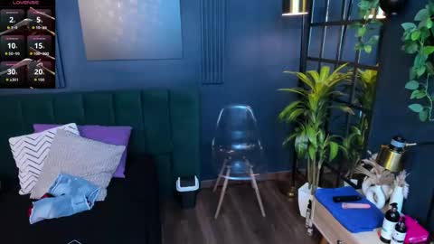 Vaiolet Harris online show from May 2026 11:48:01 AM