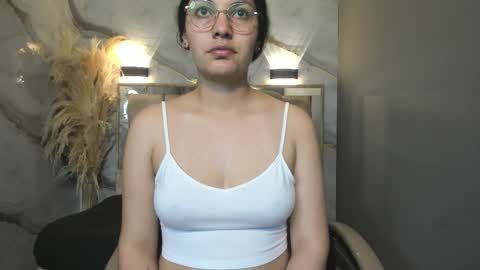 Vainilla online show from March 2026 01:24:02 AM
