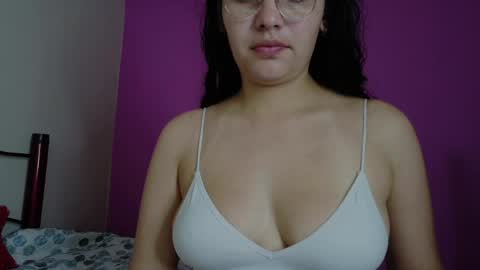 Vainilla online show from May 2026 12:15:01 AM