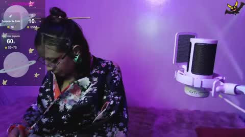 Vainilla Independent model online show from April 2026 11:51:02 PM