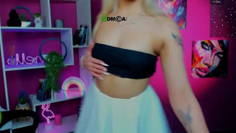 vaiolet_lovely online show from May 2026 03:25:02 AM