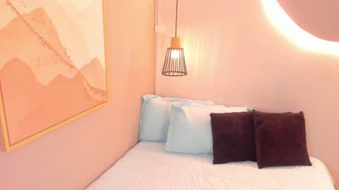 Vaioleth online show from December 2024 04:14:01 AM