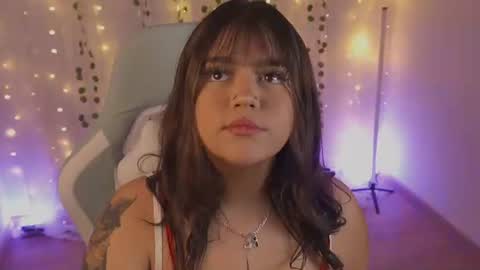 Snapshot of val_luv chatting on July 2026 01:43:02 AM val online show from July 2026 01:43:02 AM