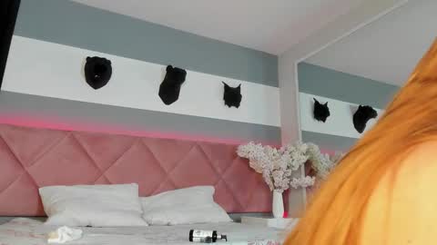 val_oconner online show from September 2025 03:09:02 AM