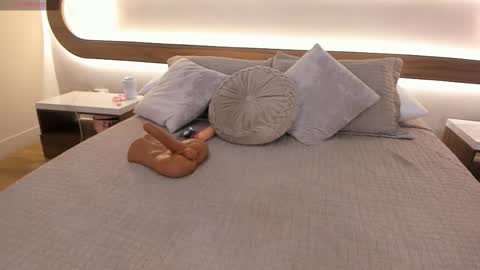 Valentina online show from October 2025 02:37:02 AM