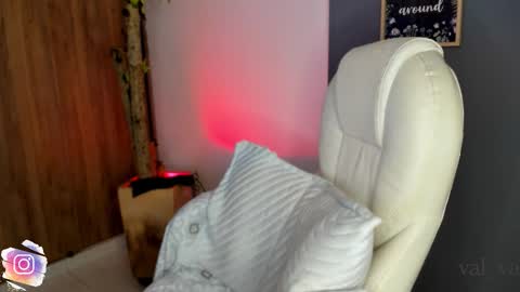 val_varago online show from November 2025 12:20:01 AM