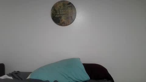 valarieak online show from October 2025 01:53:01 PM