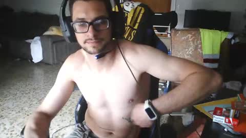 valdivar__ online show from June 2026 07:15:02 PM