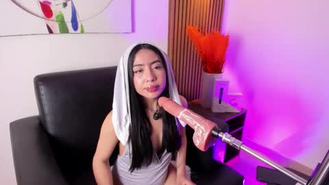 Snapshot of valecute_ chatting on March 2026 08:25:02 PM Vale online show from March 2026 08:25:02 PM