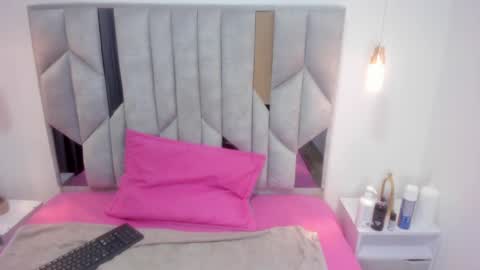 VALENTINA online show from December 2024 11:50:02 AM