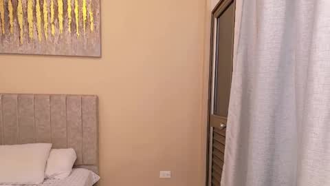 valentina online show from May 2026 12:11:01 PM