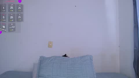 Snapshot of valen_thompson chatting on February 2026 09:13:01 PM IG-valen mendoza99 twitter valenthompson99 online show from February 2026 09:13:01 PM