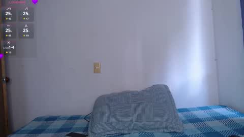 Snapshot of valen_thompson chatting on February 2026 06:09:01 PM IG-valen mendoza99 twitter valenthompson99 online show from February 2026 06:09:01 PM