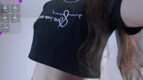 Snapshot of valen_thompson chatting on March 2026 12:37:01 AM IG-valen mendoza99 twitter valenthompson99 online show from March 2026 12:37:01 AM