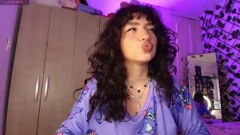 Snapshot of valenor_ chatting on June 2026 05:12:01 AM valentina online show from June 2026 05:12:01 AM