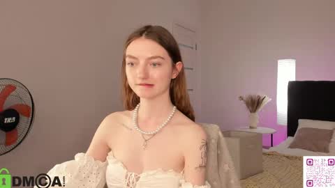 Snapshot of valenora1 chatting on May 2026 11:20:01 AM Nora online show from May 2026 11:20:01 AM