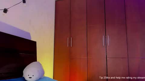   Valentin  independent Cam Boy     online show from December 2024 11:18:01 AM