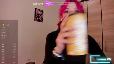 Snapshot of valent_27 chatting on October 2025 06:12:02 AM Valentina online show from October 2025 06:12:02 AM