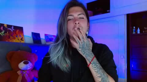 Snapshot of valentainn chatting on February 2026 06:30:01 PM valentin online show from February 2026 06:30:01 PM